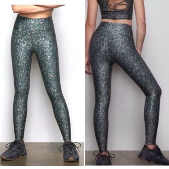 Good American Pants - GOOD AMERICAN The Ferocious Legging in Green Mauve Leopard Print Size 1 Small